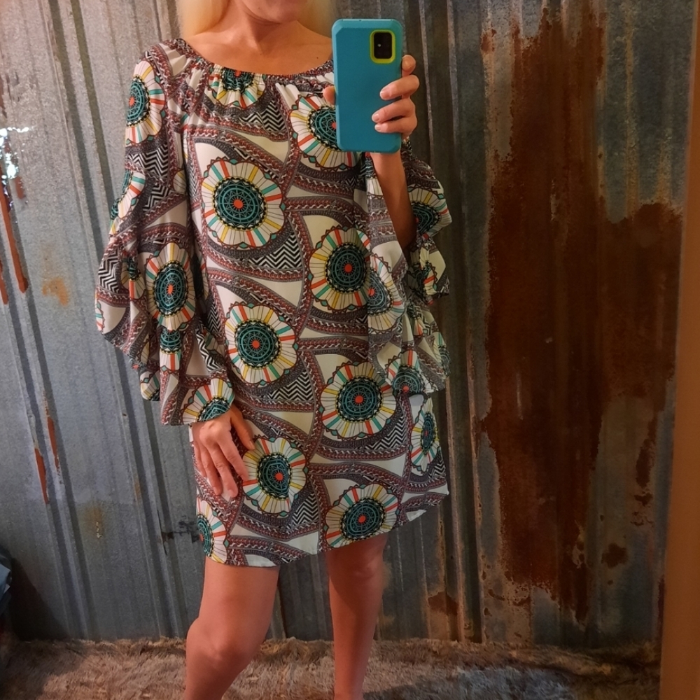 Silky Bell Sleeve Abstract Floral Above Knee Shift Bold Print Tunic Dress